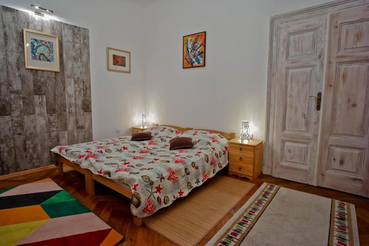 Cote Ensoleille Apartment พูลา ภายนอก รูปภาพ