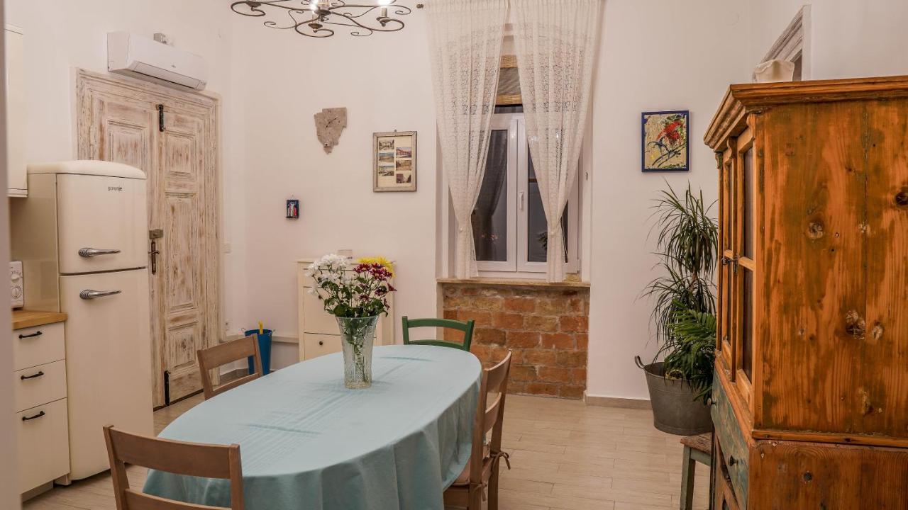 Cote Ensoleille Apartment พูลา ภายนอก รูปภาพ